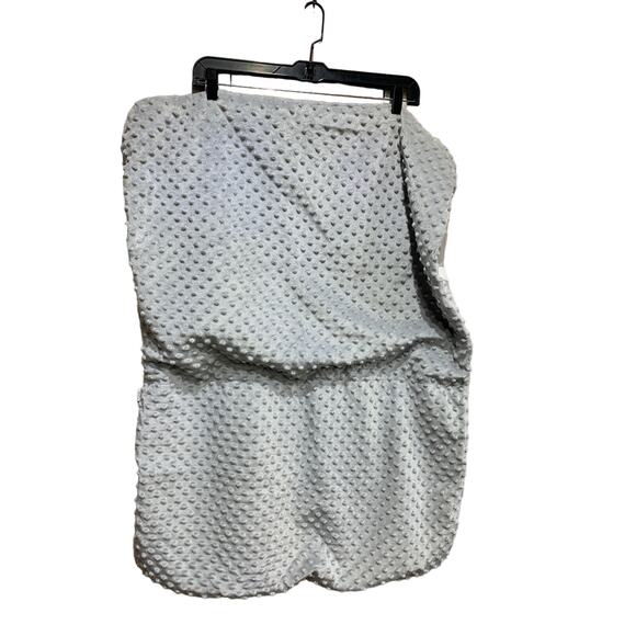 Soft Carseat Canopy Gray White Chevron Stripe Warm Baby Car Seat Cover - Picture 4 of 4